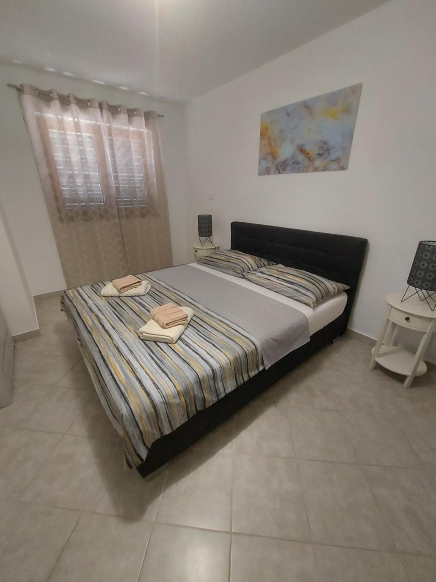 Apartment Spomax Паг Стая снимка
